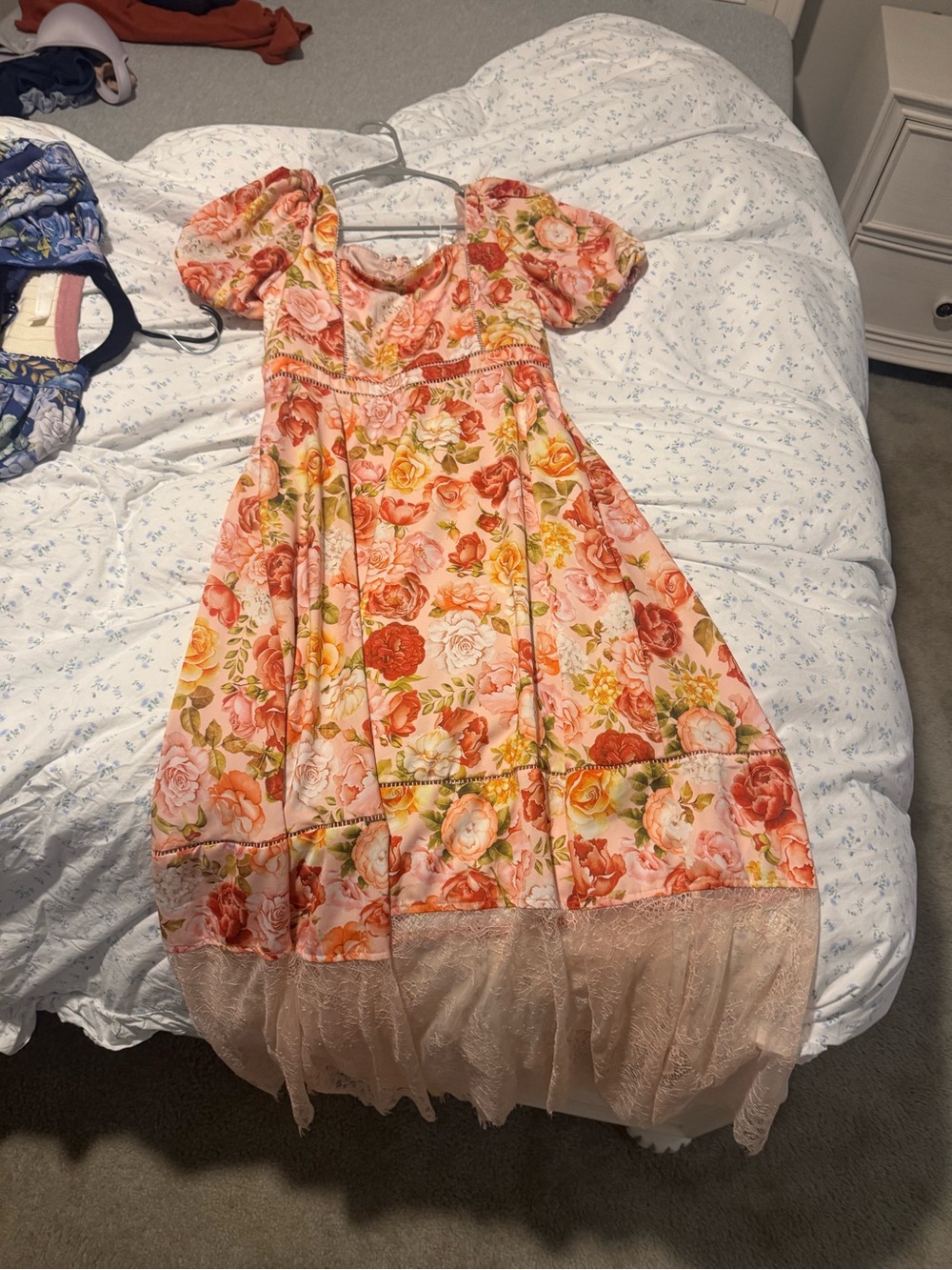 Girls Pink Floral Puff-Sleeve Dress with Lace Hem